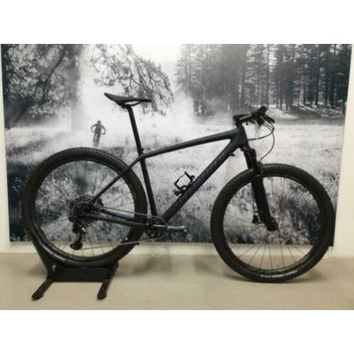 NIEUW Specialized Epic Pro HT 2018 carbon maat L ACTIE