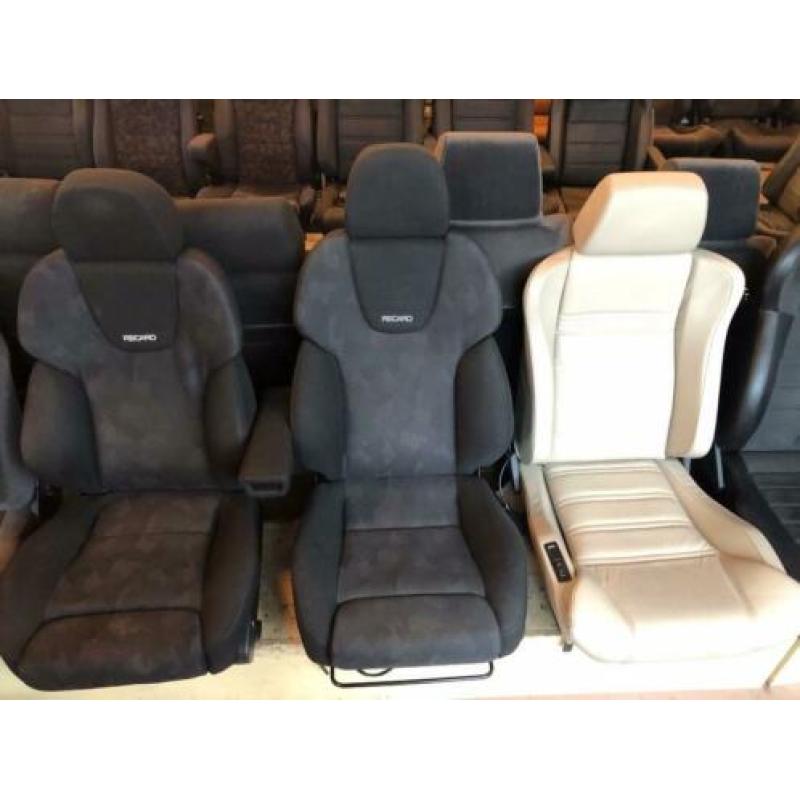 Een Recaro seat auto stoel in uw Defender zit 30 x beter....