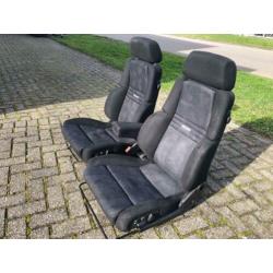 Een Recaro seat auto stoel in uw Defender zit 30 x beter....