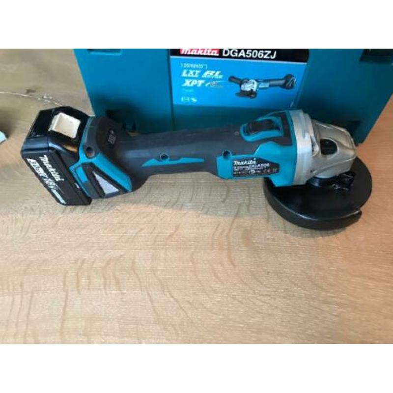 Makita DGA506 haakse slijper