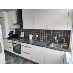 Complete keuken wit hoogglans 350cm breed