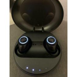 JBL FREE earbuds