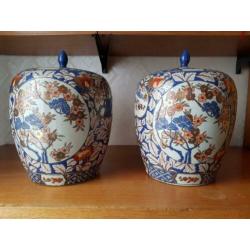 Chinese vazen in aardewerk koppel