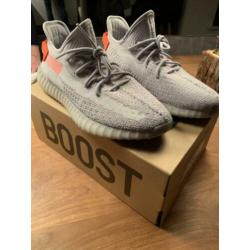 Yeezy boost 46 2/3