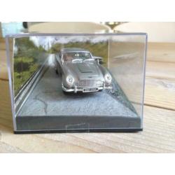 Aston Martin DB5, 007 'Goldfinger' 1:43