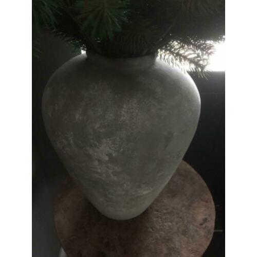 Grote betonlook vaas pot