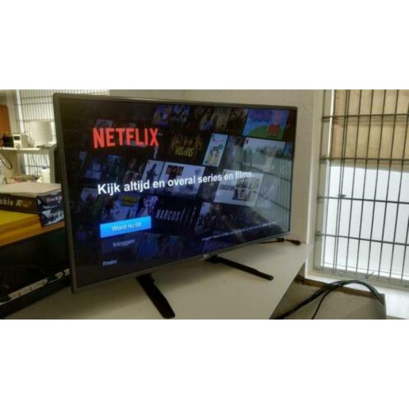 LG 42inch SMART TV WiFi Netflix YouTube Videoland 3 jaar oud