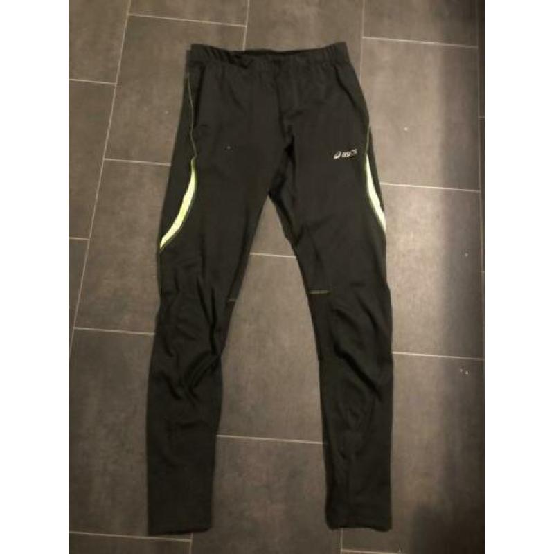 Asics sport broek. Maat L. Opruiming
