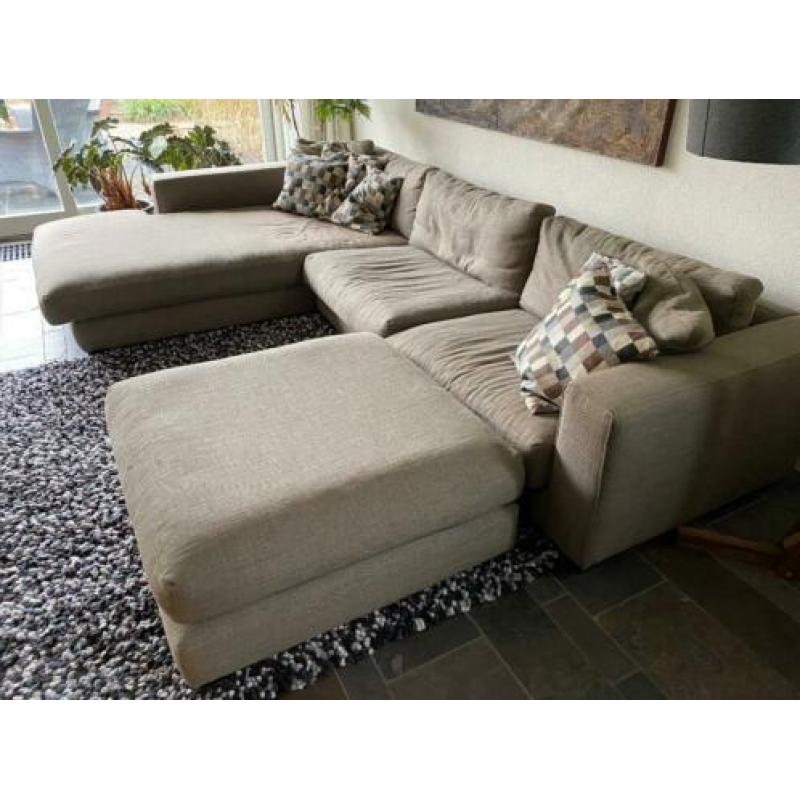 Kwaliteit Loungebank met Hocker (nieuwprijs 6.000 euro)