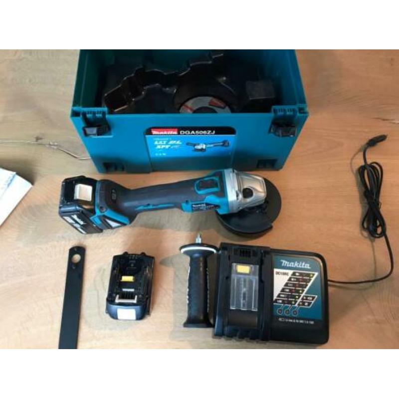Makita DGA506 haakse slijper