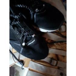 Diverse schoenen zo goed als nieuw
