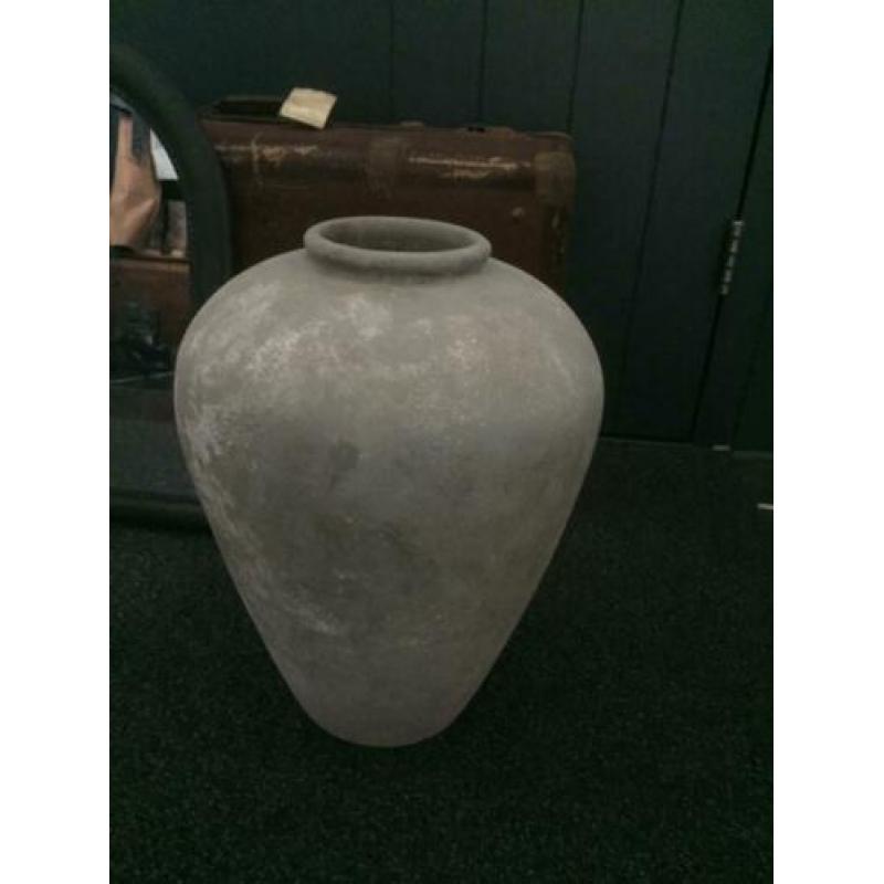Grote betonlook vaas pot