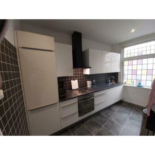 Complete keuken wit hoogglans 350cm breed