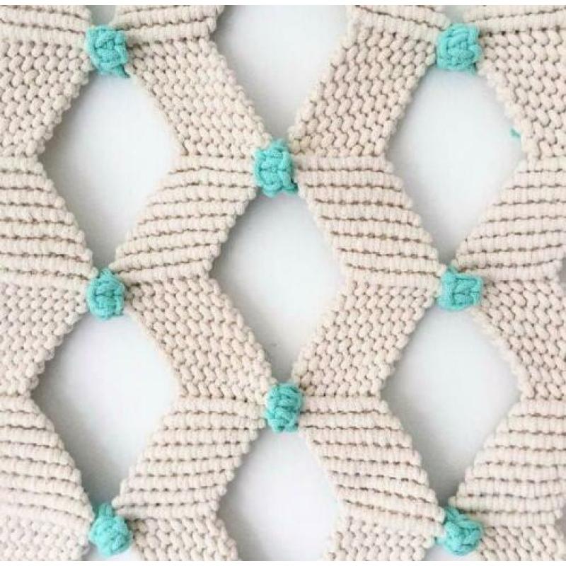 Hip macrame wandkleed