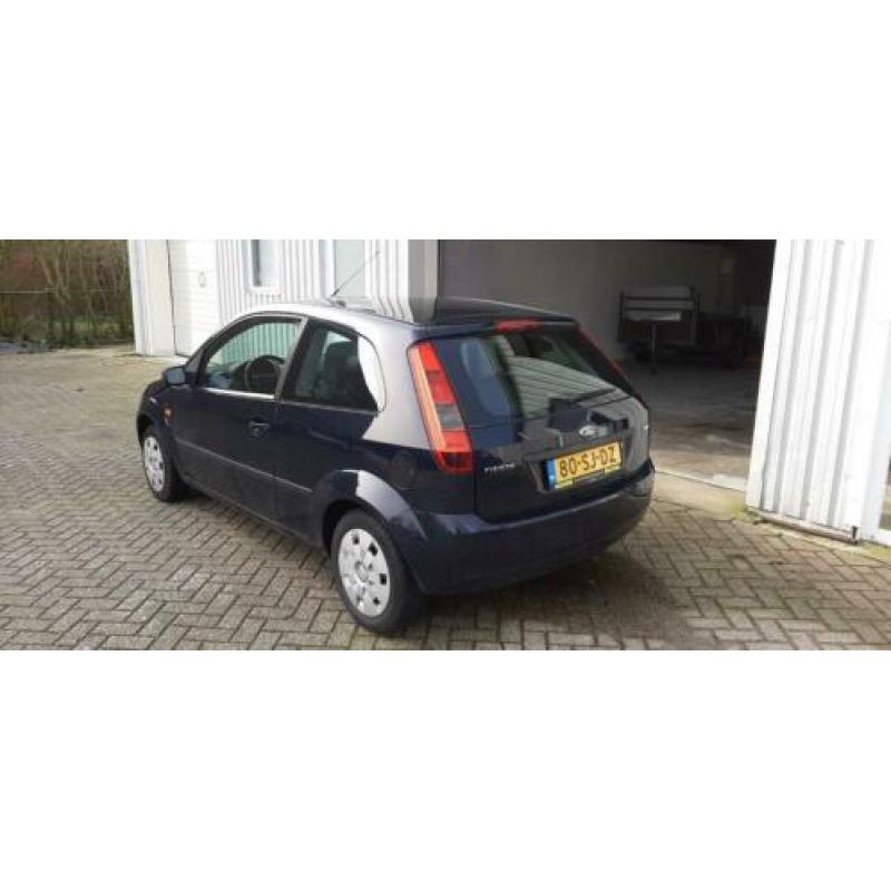 Ford Fiesta 1.4 Tdci 3DR 2006 Blauw zuinig goedkoop apk lang