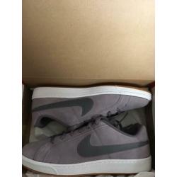NIEUW: Sneakers Nike Court Royal, maat 44