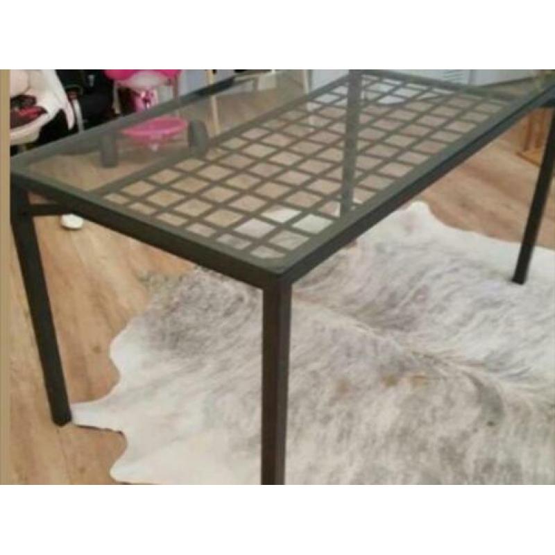 glazen eettafel met gratis stoelen