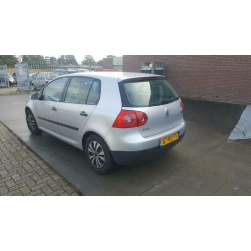 Volkswagen Golf 1.6 FSI Turijn Airco
