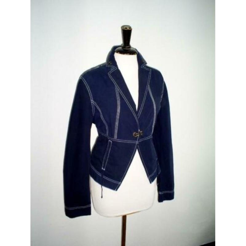 prachtig blauw getailleerd MEXX jasje mt. 38