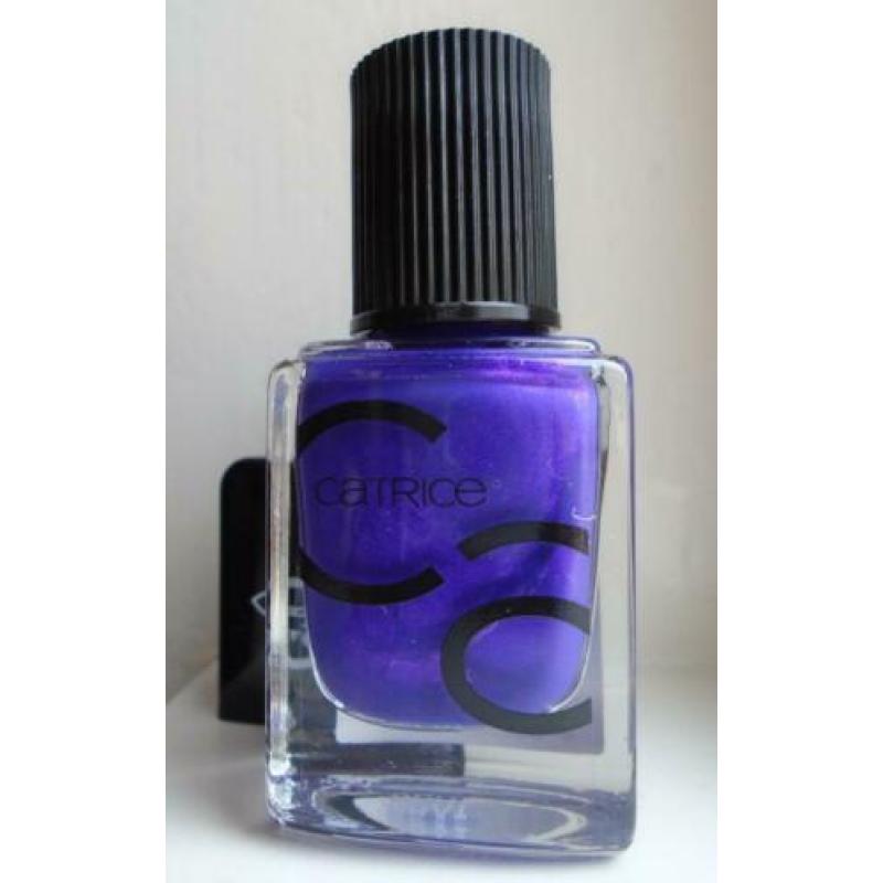 Catrice ICONails paars shimmer nagellak ~NIEUW/ONGEBRUIKT~