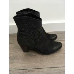 Tamaris laarsjes maat 39