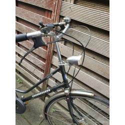Damesfiets met 3versnellingen en rollorbrakes