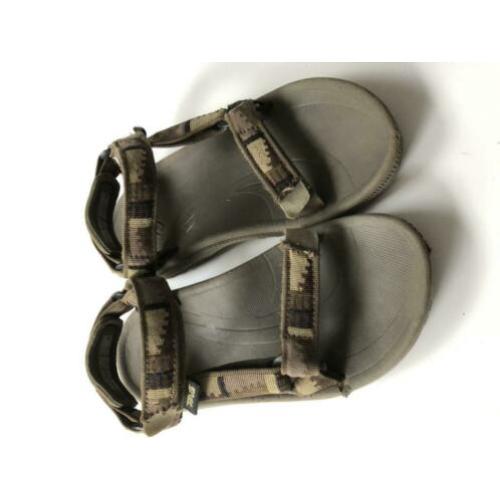 Teva sandalen donkergroen-army mt 32