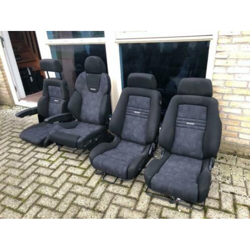 Een Recaro seat auto stoel in uw Defender zit 30 x beter....