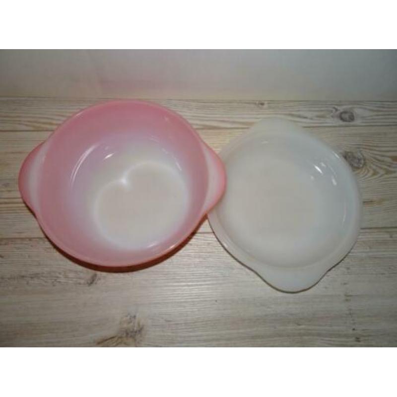 Arcopal schaal met deksel Opale geel retro vintage