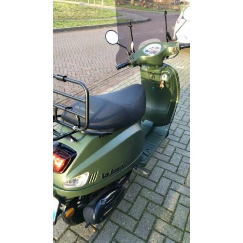 La souris snor scooter nieuw staat Met garantie Bj 2019