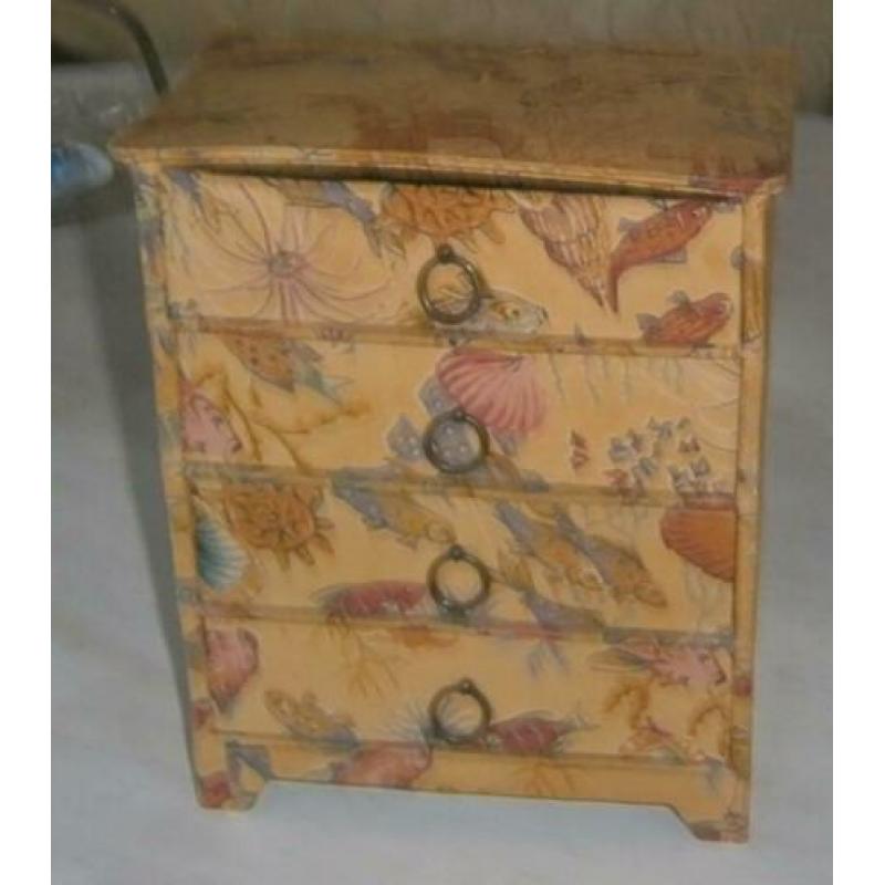 Vintage oud stoffen ladekastje