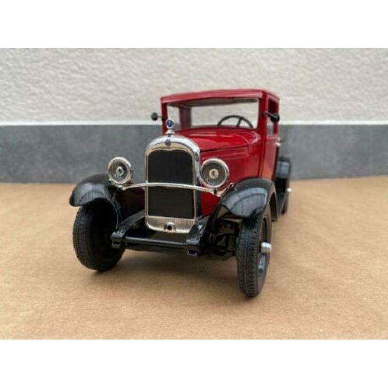 1:18 - Citroën Pick Up houten balken