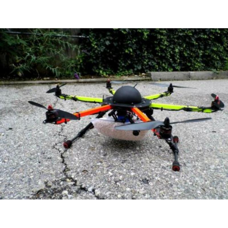 Voerboot - Voerdrone - Vliegende Voedseldroppende Drone RTF