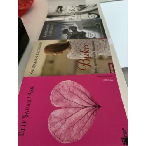 Kahraman Tazeoglu kitaplar Elif Safak