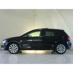 Volkswagen Golf 1.2 TSI Highline / AUTOMAAT / N € 16.985,00
