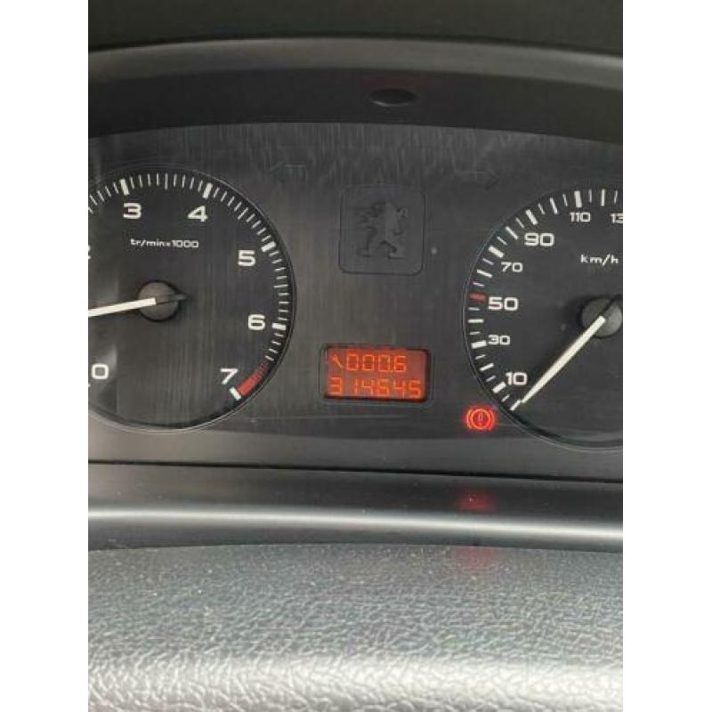Peugeot 406 2.0 16V SV Break 2001 Groen