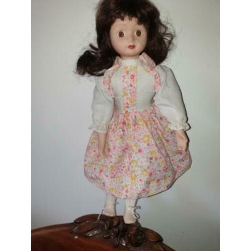 Porselein pop doll