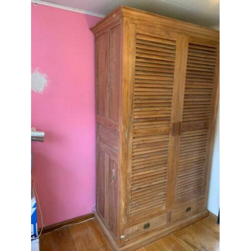 Unieke houten kast