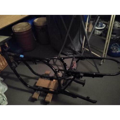 BMW R 60/7 frame incl. kenteken
