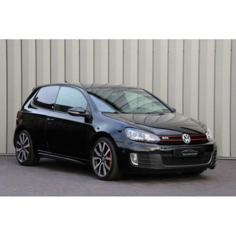Volkswagen Golf 2.0 GTI Edition Adidas Clima Na € 12.500,00
