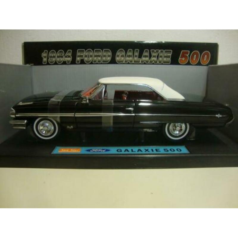 Ford Galaxi 500 zwart / wit dak 1963 Sun Star 1:18 KRD