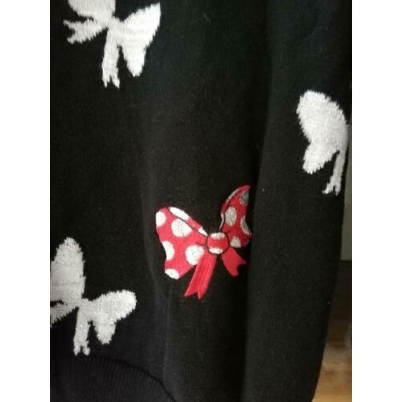 Minnie mouse trui maat L