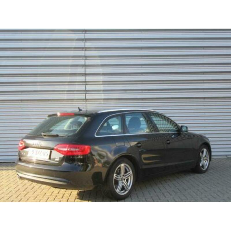 Audi A4 Avant 2.0 TDI ultra Business Edition (bj 2015)