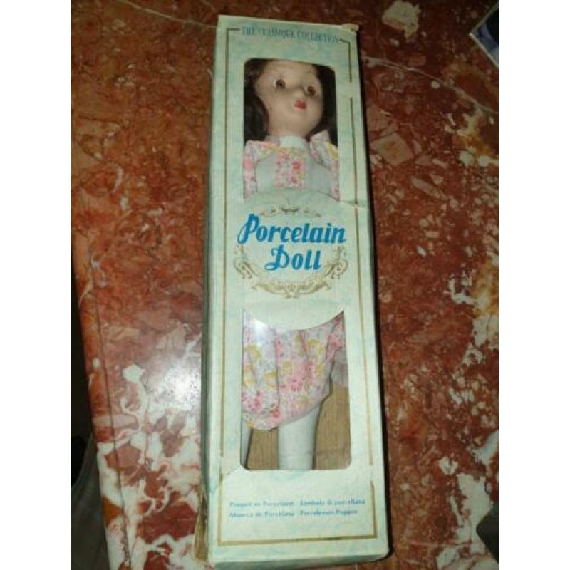 Porselein pop doll