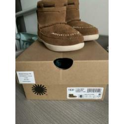 Uggs schoentjes maat 22