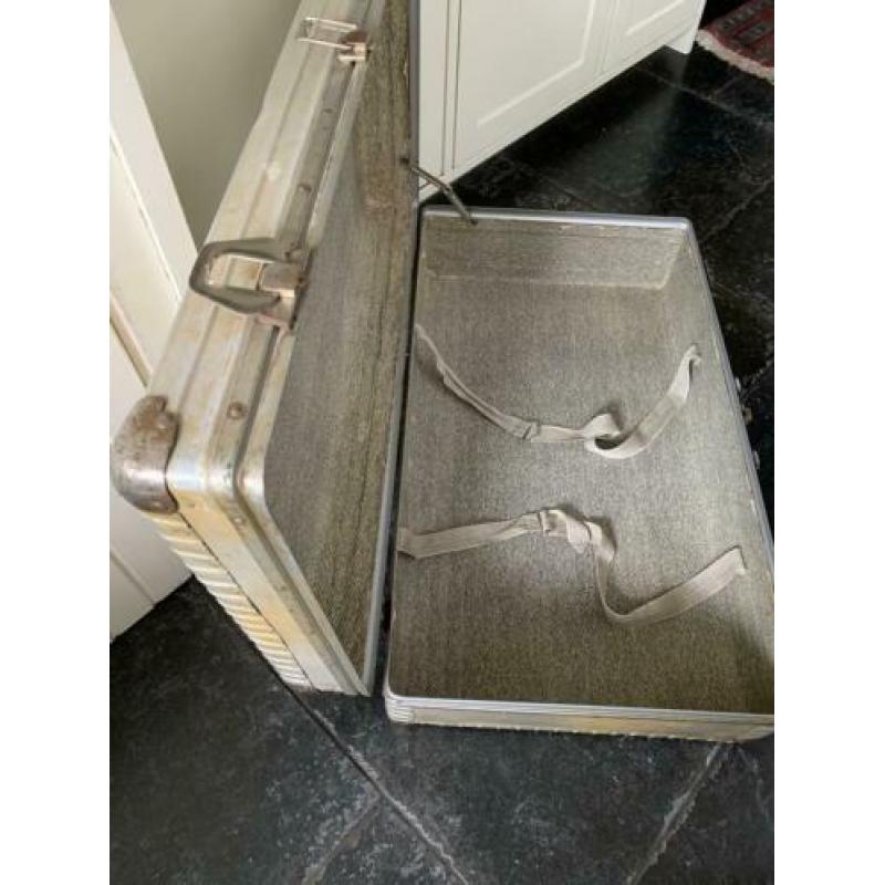 Vintage,industriële,aluminium oude koffer