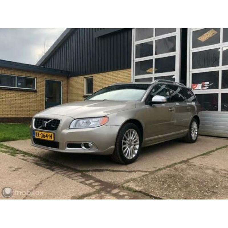Volvo V70 2.4D D5 Kinetic,R-Design,Leer,TrekhaakNette auto