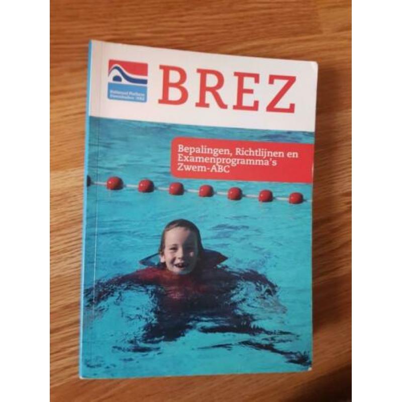 Diverse sportopleidings boeken