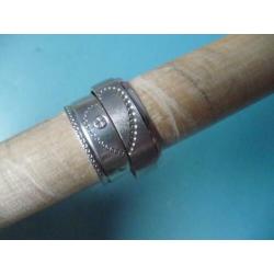 2 Modernistische zilveren ringen(gerhodineerd)ALAS 925/22+17