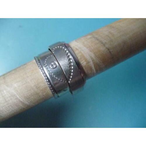 2 Modernistische zilveren ringen(gerhodineerd)ALAS 925/22+17
